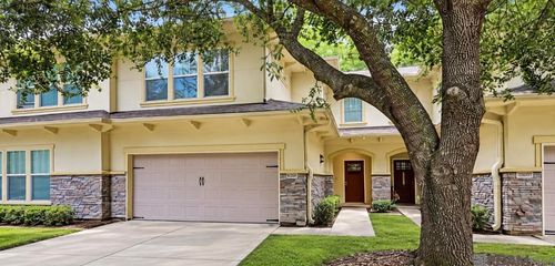 2002-8000 Stonelake Village Ave, Baton Rouge, LA, 70820-8772 | Card Image