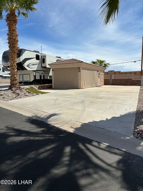 12-1905 Victoria Farms Rd, Lake Havasu City, AZ, 86404-8535 | Card Image