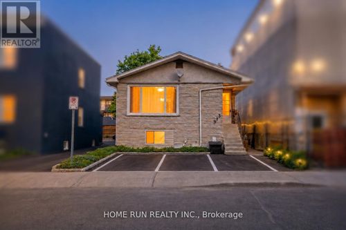 313 Savard Avenue S, Ottawa, ON, K1L7S1 | Card Image