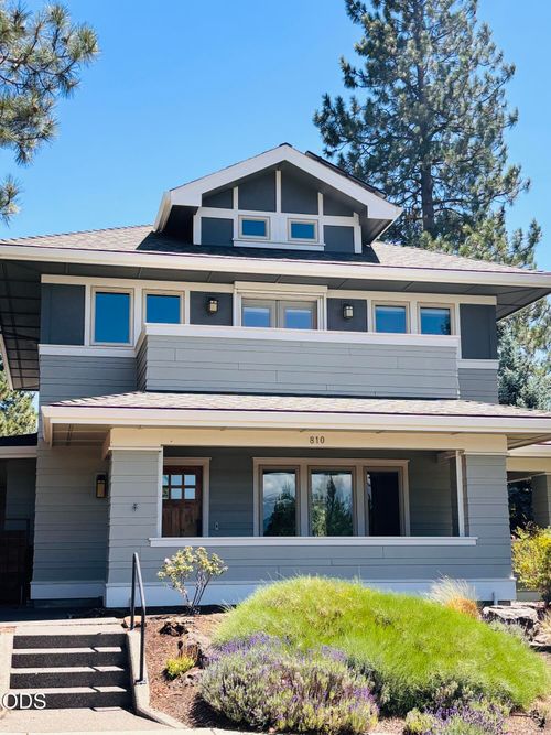 810 Nw John Fremont Street, Bend, OR, 97703 | Card Image
