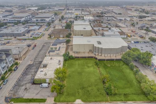 2728 Weisenberger St, Fort Worth, TX, 76107-1963 | Card Image