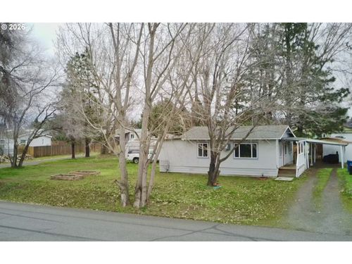 400 D St, Dallesport, WA, 98617-0658 | Card Image