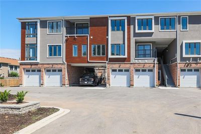 4 - 6701 Thorold Stone Rd, Townhouse with 2 bedrooms, 1 bathrooms and 1 parking in Niagara Falls ON | Image 1