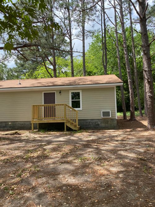 b-801 Aspen St, Aberdeen, NC, 28315-3001 | Card Image