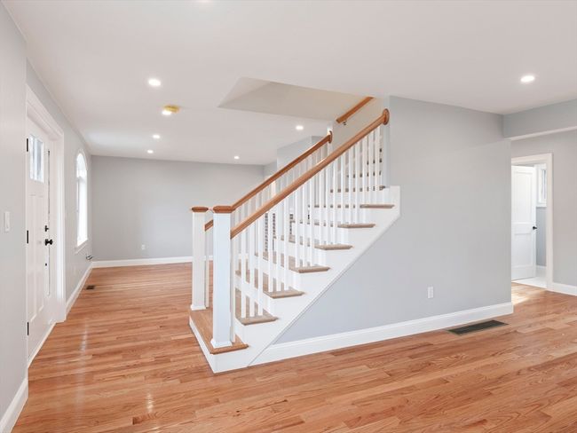 6 Lovis Ave, House other with 4 bedrooms, 3 bathrooms and 6 parking in Wakefield MA | Image 22