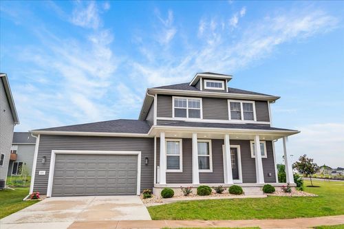 533 Redan Dr, Verona, WI, 53593-8390 | Card Image