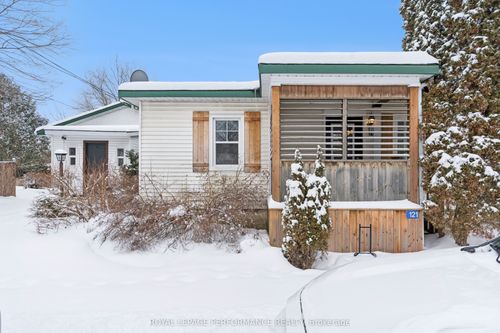 121 Elizabeth St, Pakenham, ON, K0A2X0 | Card Image