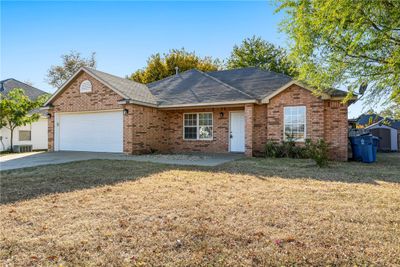 1002 Sw Apache Drive, House other with 3 bedrooms, 2 bathrooms and null parking in Bentonville AR | Image 2