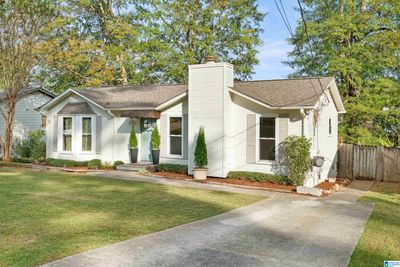 3793 Glass Drive, House other with 3 bedrooms, 2 bathrooms and null parking in MOUNTAIN BROOK AL | Image 3