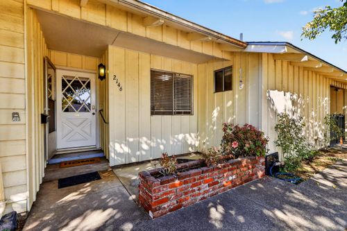 2146 Westwood Ave, Redding, CA, 96001-4827 | Card Image