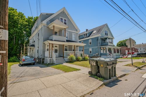 144 Montauk Ave, New London, CT, 06320-4828 | Card Image