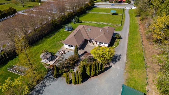 20498 1 Avenue, House other with 6 bedrooms, 4 bathrooms and 2 parking in Langley BC | Image 2