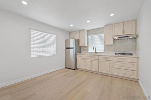b-1195 Georgia St, Imperial Beach, CA, 91932-3007 | Card Image