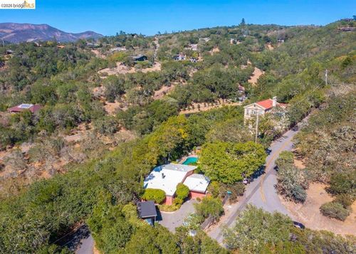 1543 Ridge Rd, Sonoma, CA, 95476-4735 | Card Image