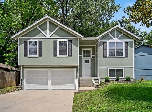 7444 Oakland Ave, Kansas City, KS, 66112-2385 | Card Image