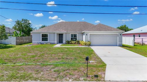 666 Sw Jeanne Ave, Port St. Lucie, FL, 34953-6412 | Card Image