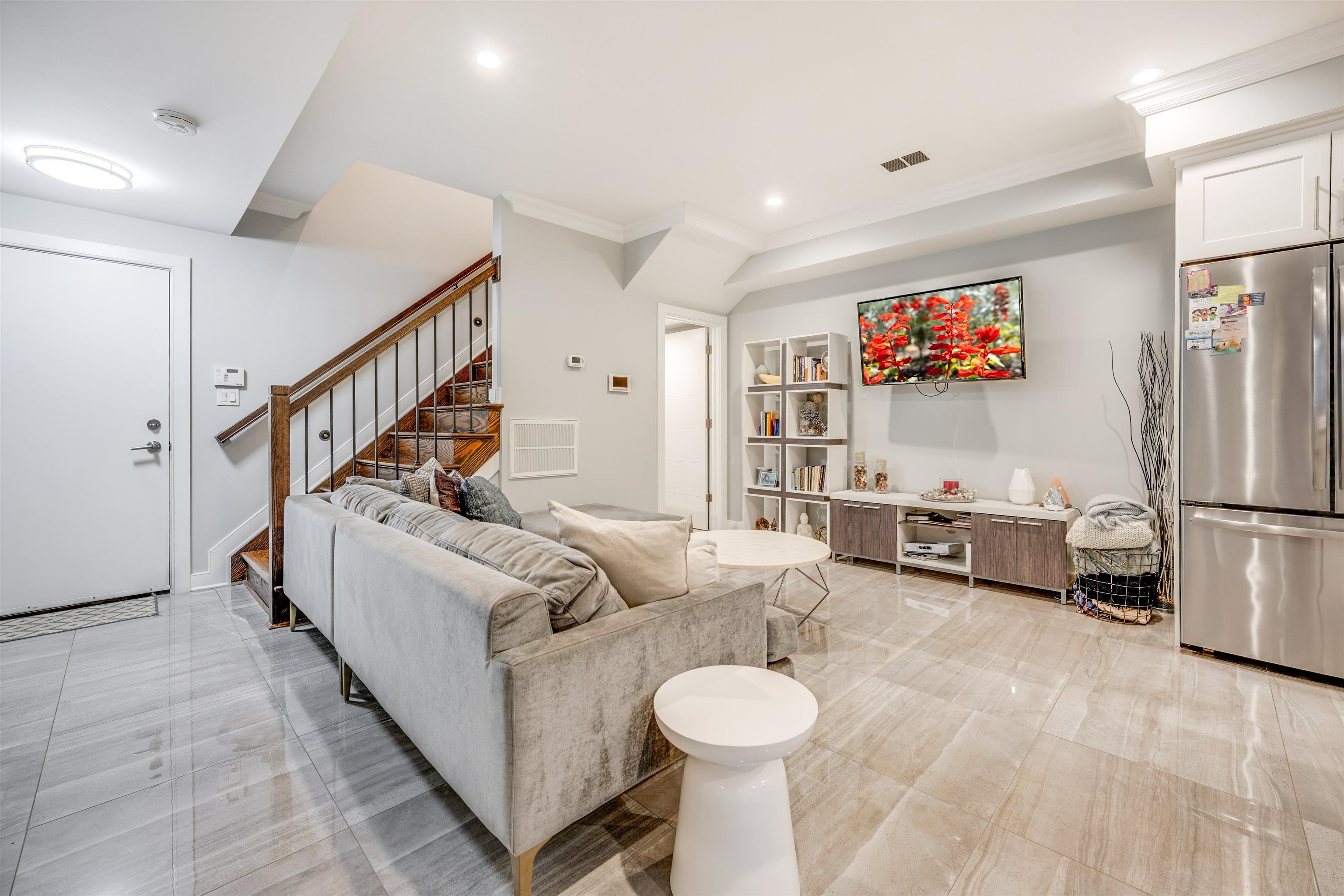 Residential Lease in JC, Heights 4