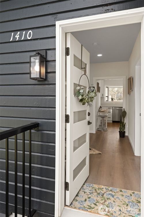 1410 J St, Bellingham, WA, 98225-3030 | Card Image