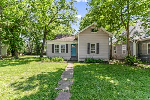 922 W Elm St, Springfield, MO, 65806-1928 | Card Image