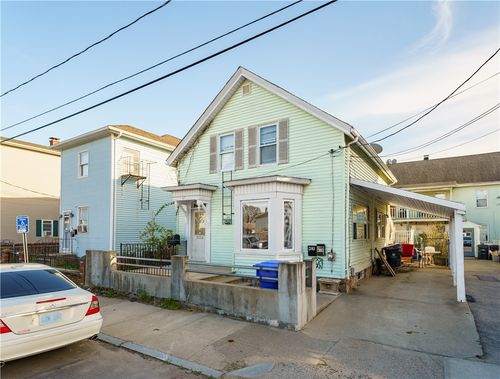21 Lilac St, Pawtucket, RI, 02860-1207 | Card Image