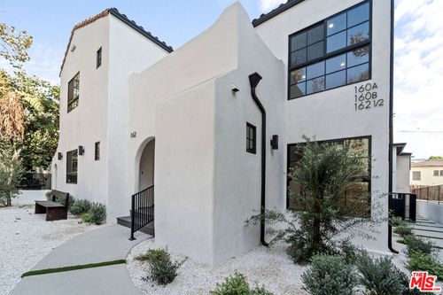 162 1/2 N Almont Dr, Beverly Hills, CA, 90211-1807 | Card Image