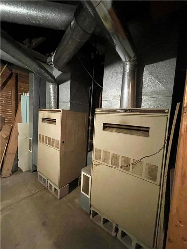 130 W 2 Nd St, Home with 2 bedrooms, 2 bathrooms and null parking in Clearmont MO | Image 24
