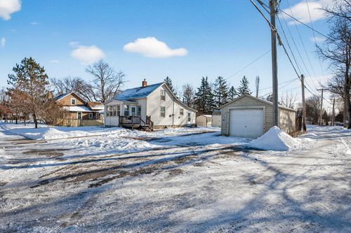 307 W 5th St, Chaska, MN, 55318-1858 | Card Image