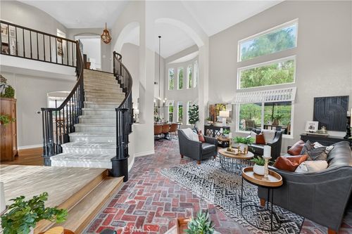 21352 Silvertree Ln, Trabuco Canyon, CA, 92679-3330 | Card Image