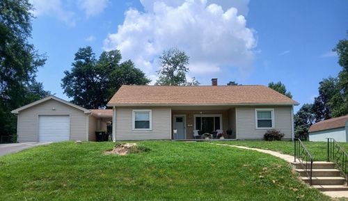 555 N 35th St, Decatur, IL, 62521-1704 | Card Image