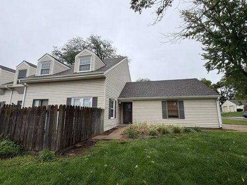 8617 Sweetbriar Ln, Urbandale, IA, 50322-1416 | Card Image