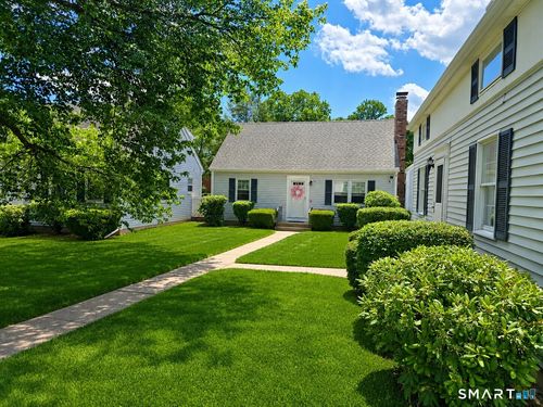 11-102 Wetherell St, Manchester, CT, 06040-6451 | Card Image