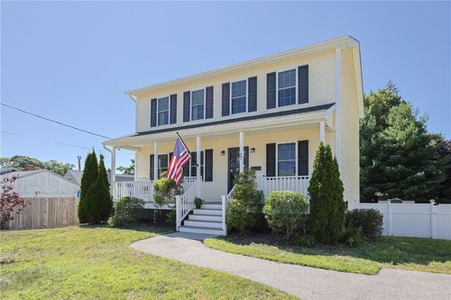 71 Francis Ave, Riverside, RI, 02915-3300 | Card Image