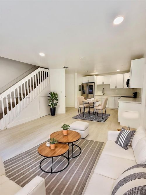 rear-2652 Sw 34th Ave, Miami, FL, 33133 | Card Image