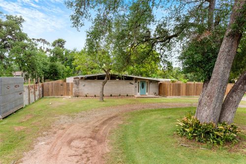 454 Southern Oaks Dr, Lake Jackson, TX, 77566-4514 | Card Image