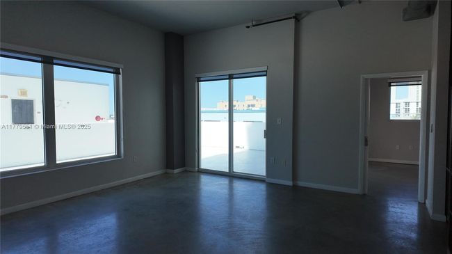 APT-610 - 10 Sw South River Dr, Condo with 2 bedrooms, 2 bathrooms and null parking in Miami FL | Image 31