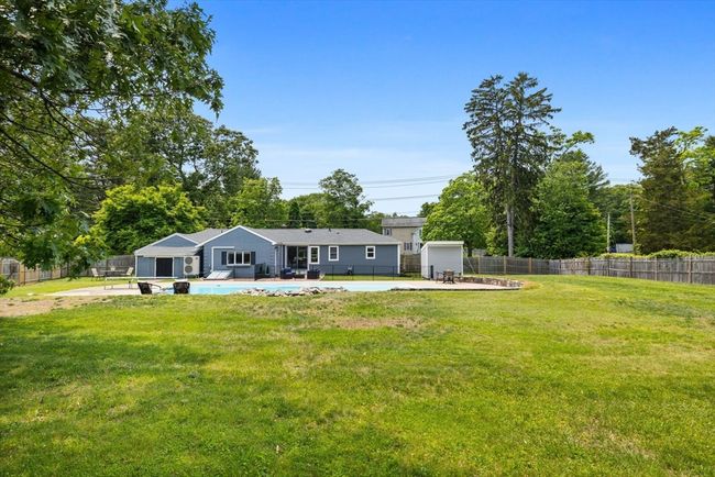 213 Thurston St, House other with 3 bedrooms, 1 bathrooms and 6 parking in Wrentham MA | Image 32
