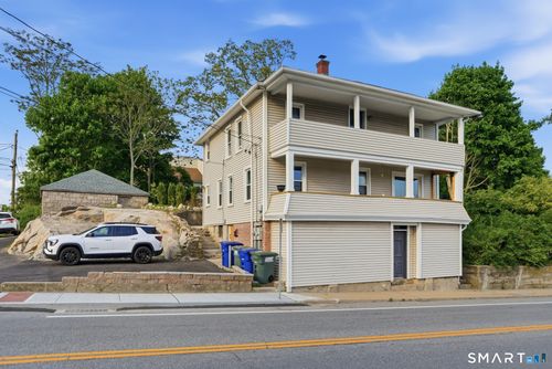 97 Liberty St, Pawcatuck, CT, 06379-1641 | Card Image