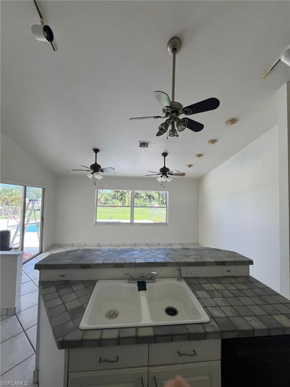 Residential in NAPLES 5