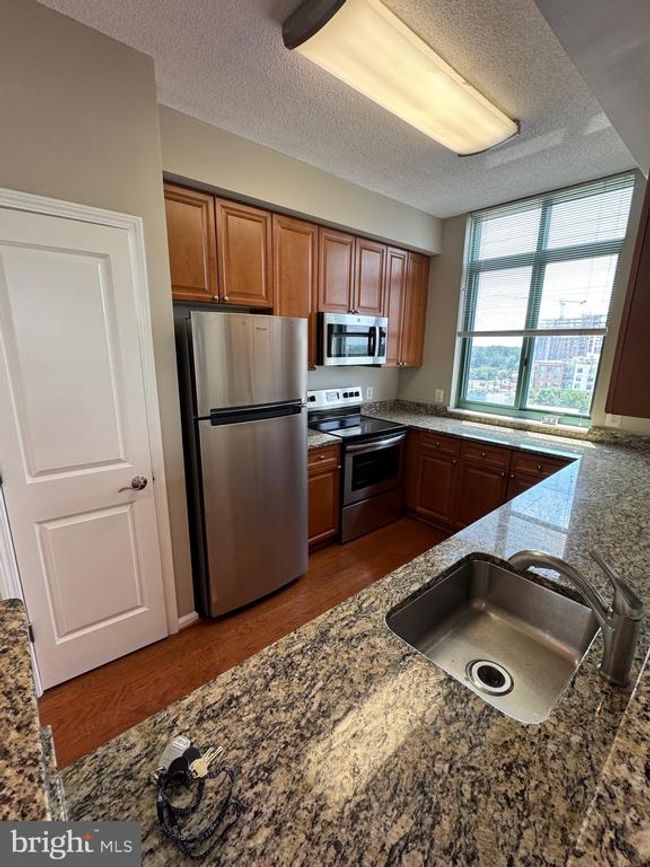 UNIT-711 - 11700 Old Georgetown Rd, Condo with 2 bedrooms, 2 bathrooms and null parking in ROCKVILLE MD | Image 4