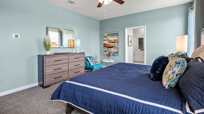 305 Logan Street, House other with 4 bedrooms, 2 bathrooms and null parking in Keene TX | Image 14