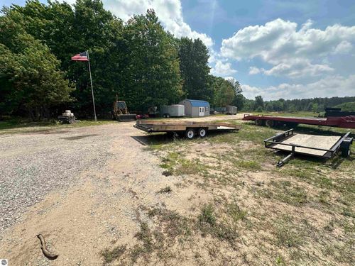 15320 Tinks Trl, Beulah, MI, 49617 | Card Image
