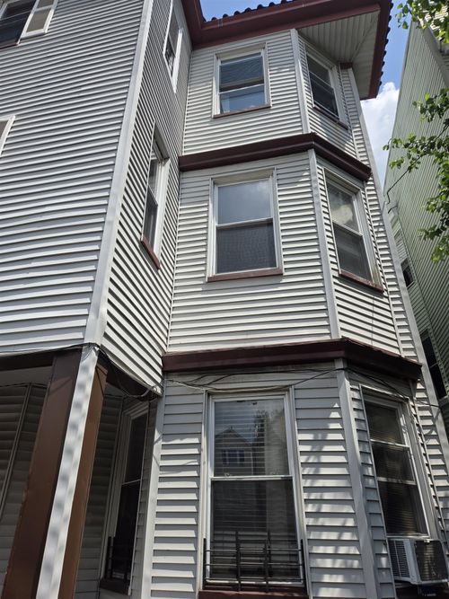 apt-3r-142 Johnson Ave, Newark, NJ, 07108-2734 | Card Image