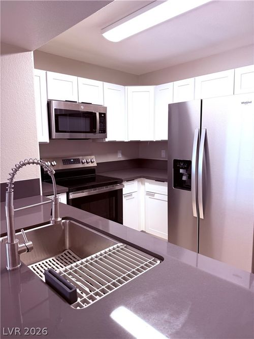 1096-2300 E Silverado Ranch Blvd, Las Vegas, NV, 89183-3966 | Card Image
