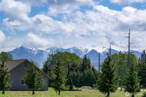 820 Cays Rd, Sequim, WA, 98382-7514 | Card Image