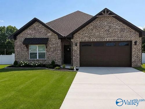310 Krimson Cir, Albertville, AL, 35951-4160 | Card Image