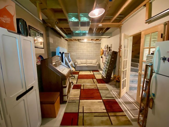 Lower Rec room/ Shop | Image 23