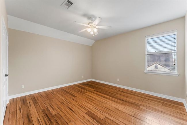 Secondary Bedroom w/ extra Storage | Image 32