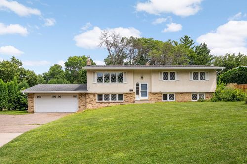 389 Edith Dr, West Saint Paul, MN, 55118-3009 | Card Image