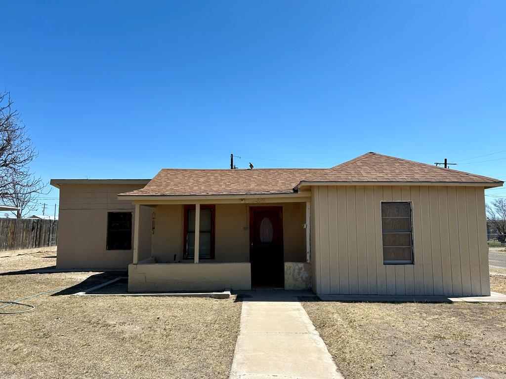 Young St, Fort Stockton, TX 79735