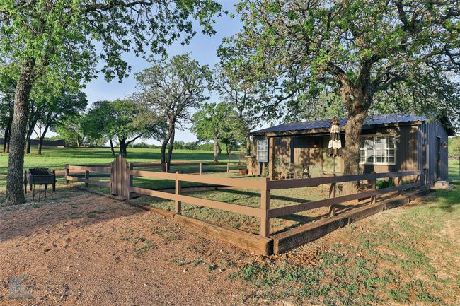 The guest home that features is 1 bedroom 1 bath. | Image 29